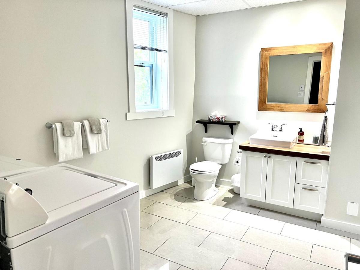 Sutton - Condo Au Coeur Du Village Екстериор снимка
