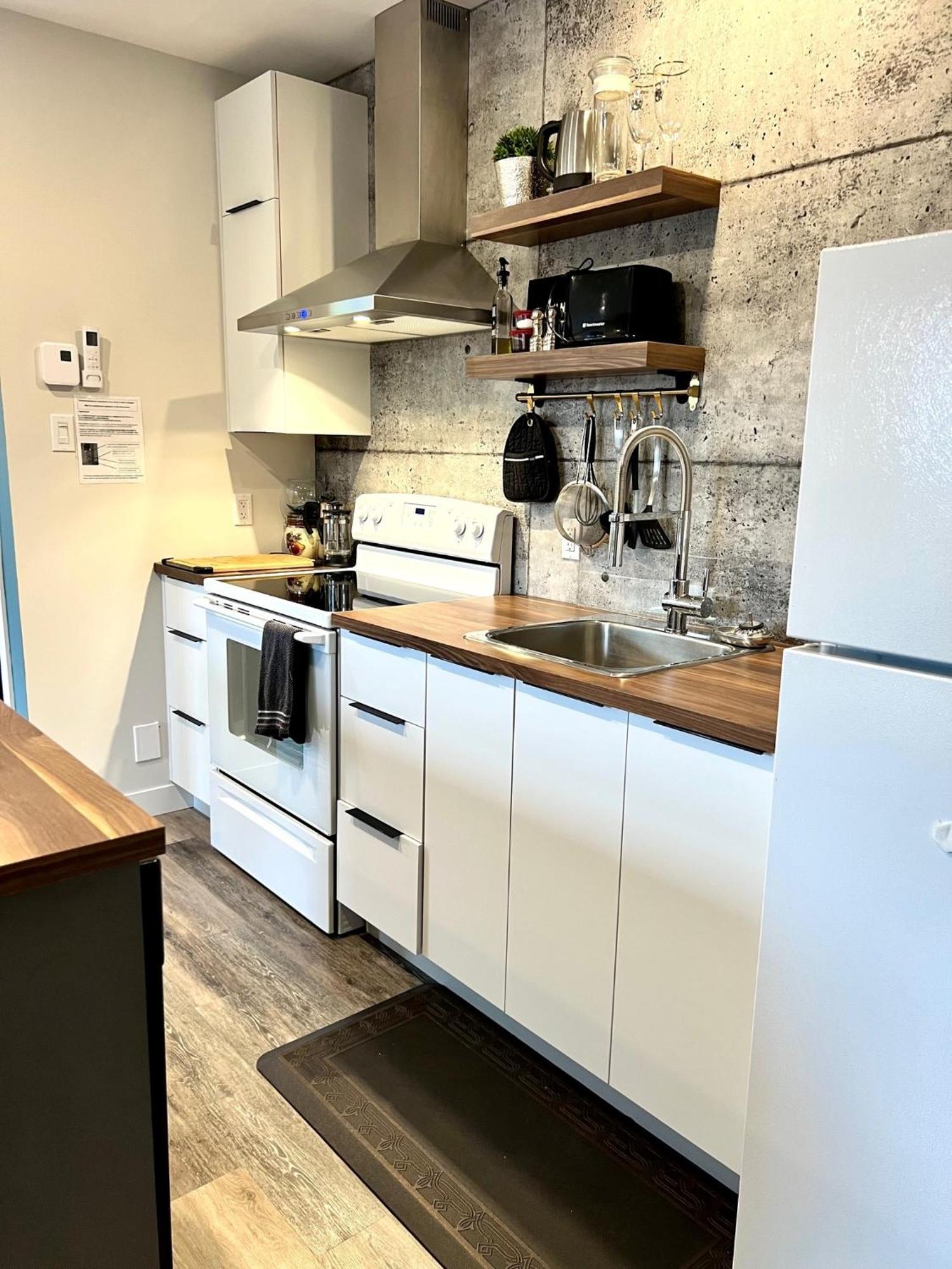 Sutton - Condo Au Coeur Du Village Екстериор снимка